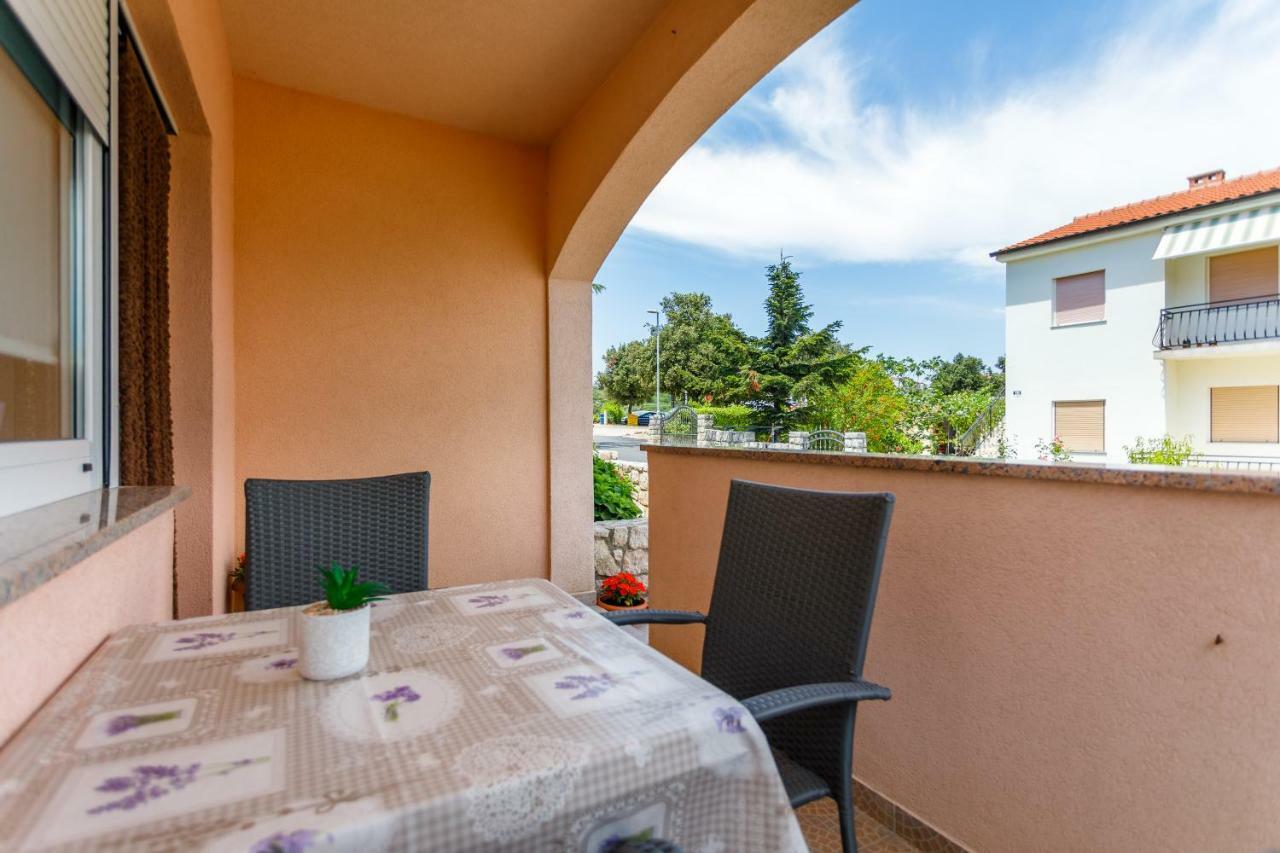 Holiday House Snjezana Krk Town Εξωτερικό φωτογραφία