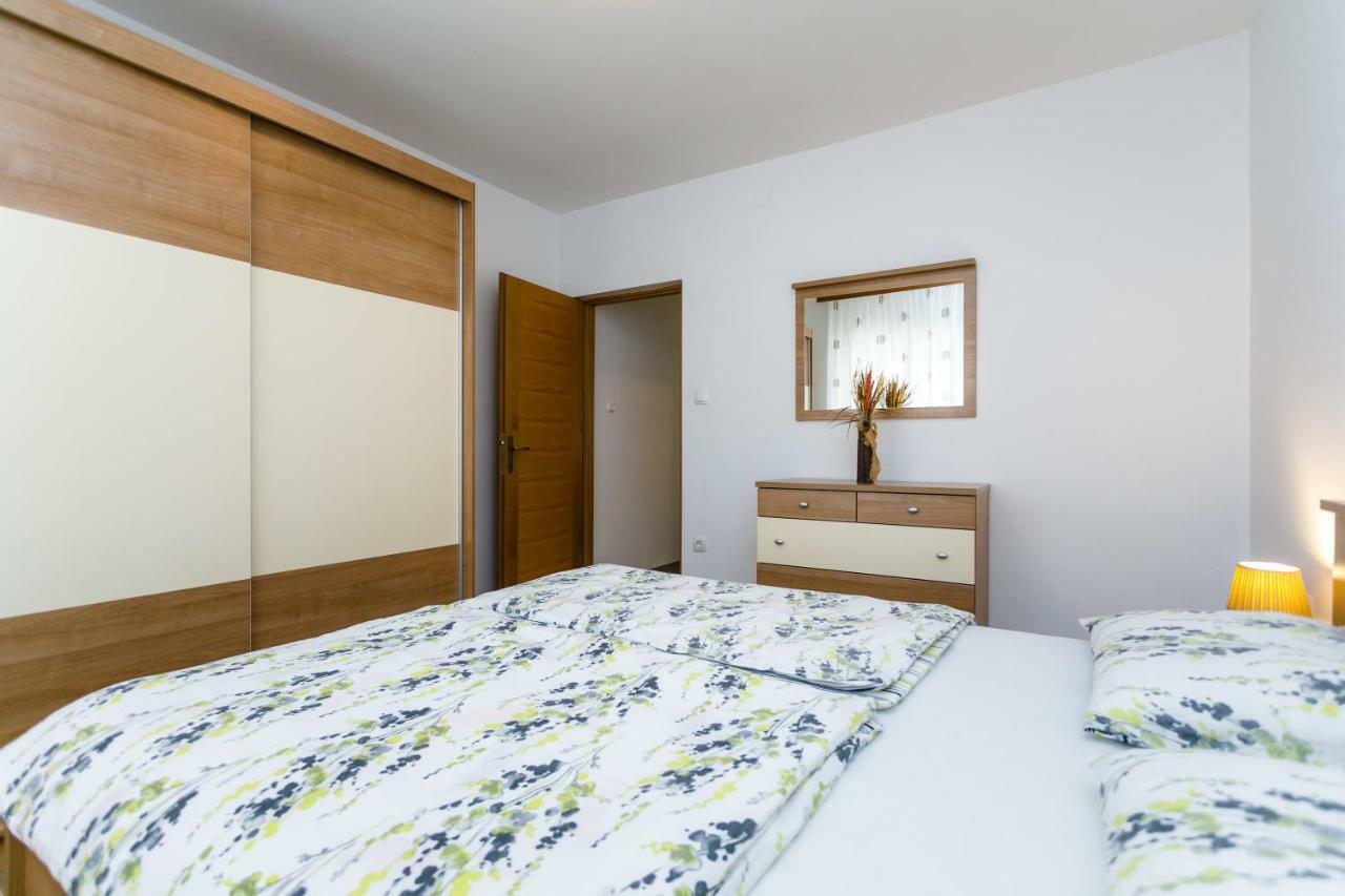 Holiday House Snjezana Krk Town Εξωτερικό φωτογραφία