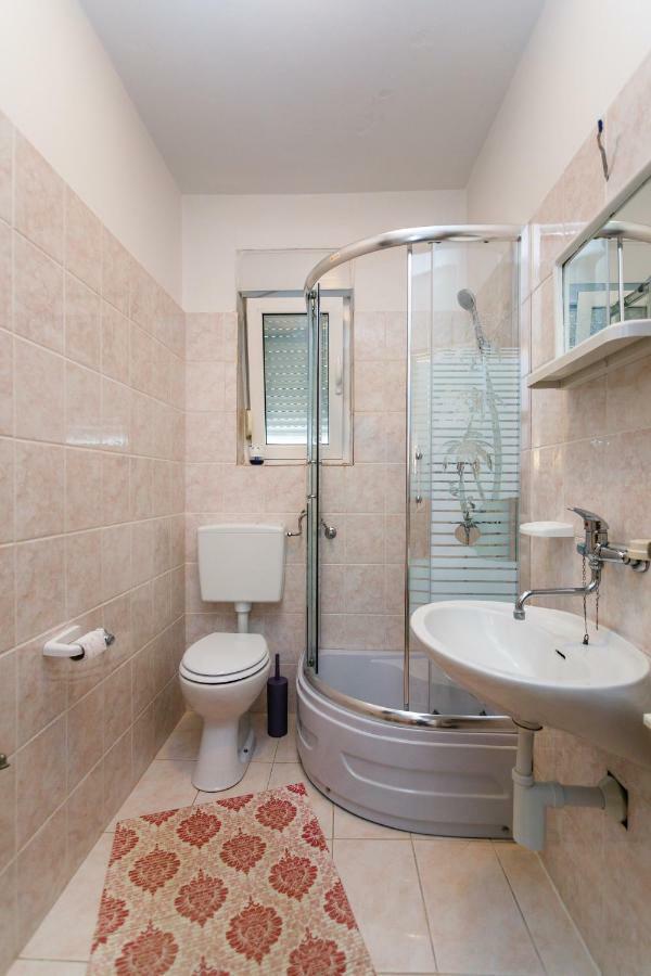 Holiday House Snjezana Krk Town Εξωτερικό φωτογραφία