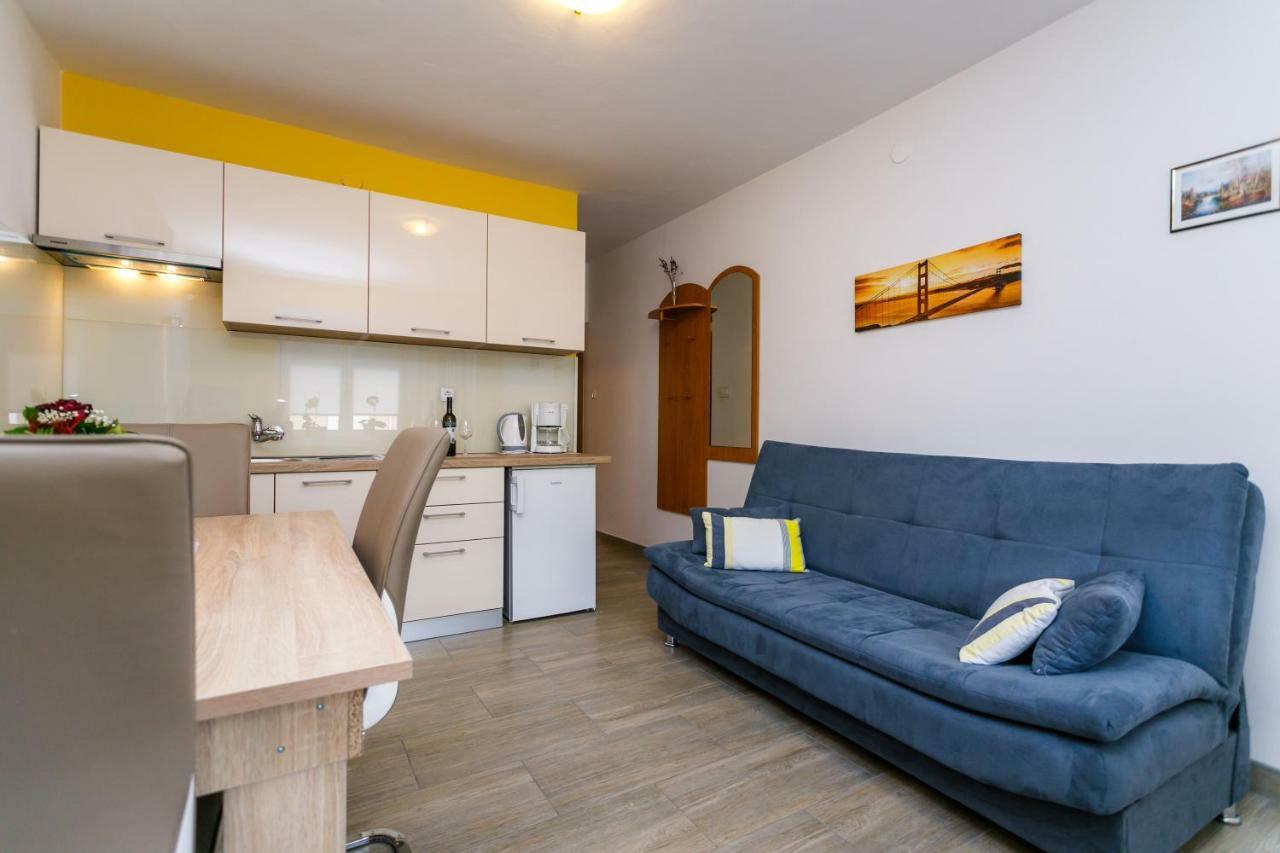Holiday House Snjezana Krk Town Εξωτερικό φωτογραφία