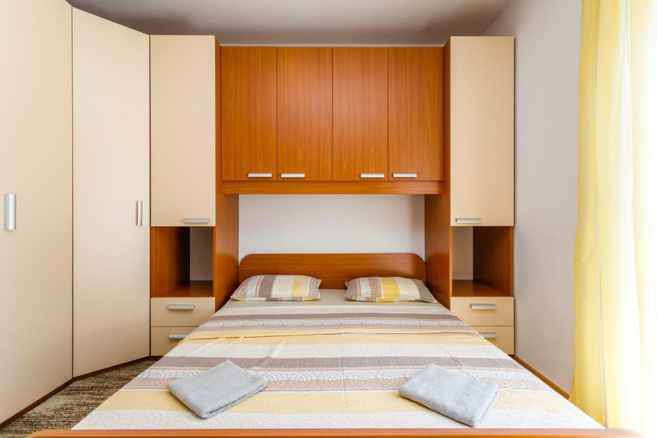 Holiday House Snjezana Krk Town Εξωτερικό φωτογραφία