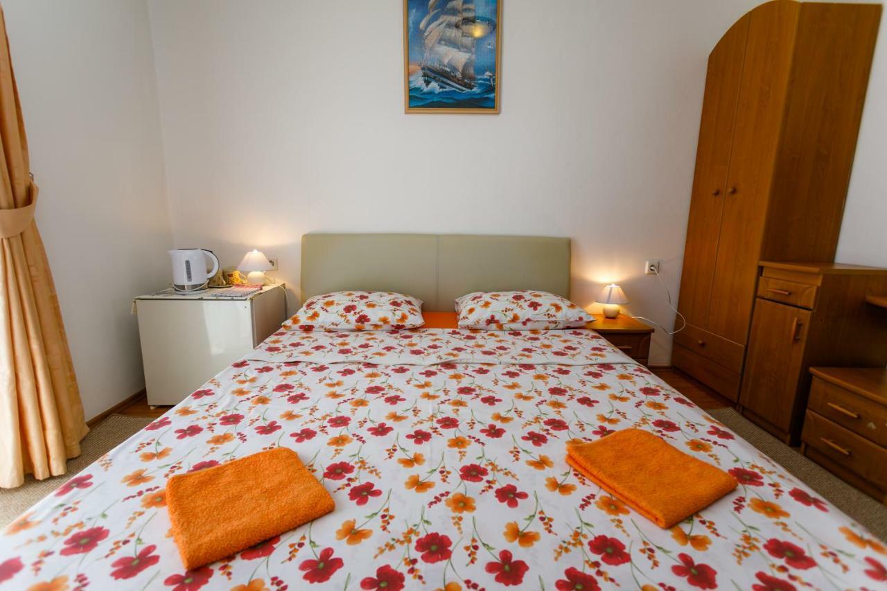 Holiday House Snjezana Krk Town Εξωτερικό φωτογραφία